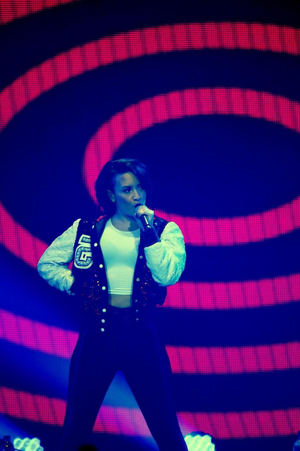 16P Demi Lovato see through to bra while performing at 1013 KDWBs Jingle B