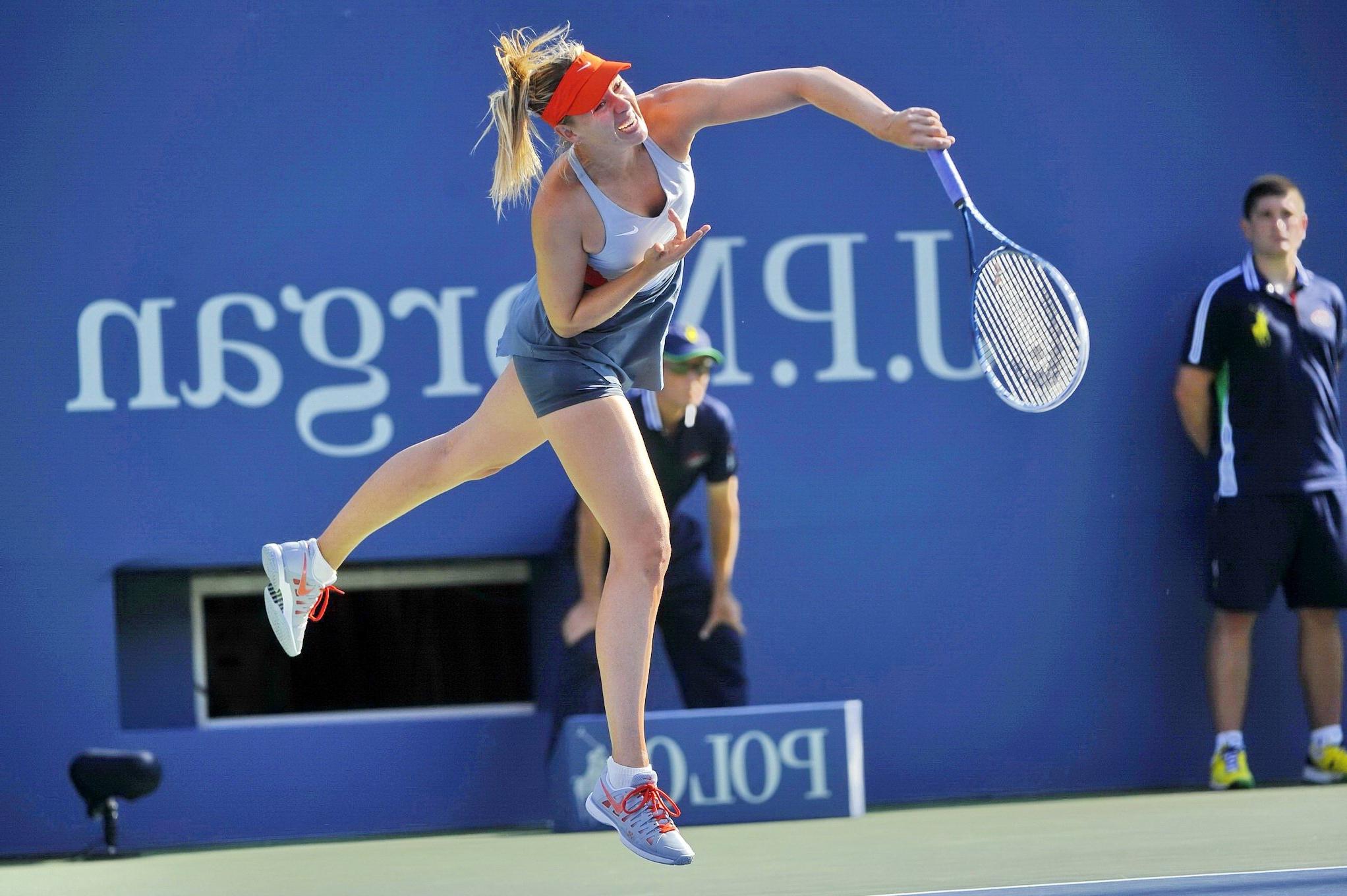 16P Maria Sharapova flashing her black panties at the US Open tennis tournament in N