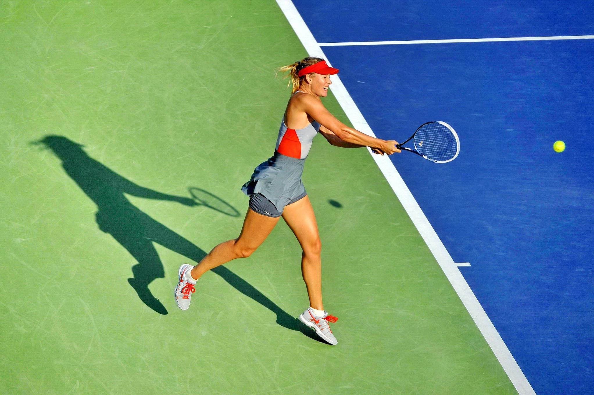 16P Maria Sharapova flashing her black panties at the US Open tennis tournament in N