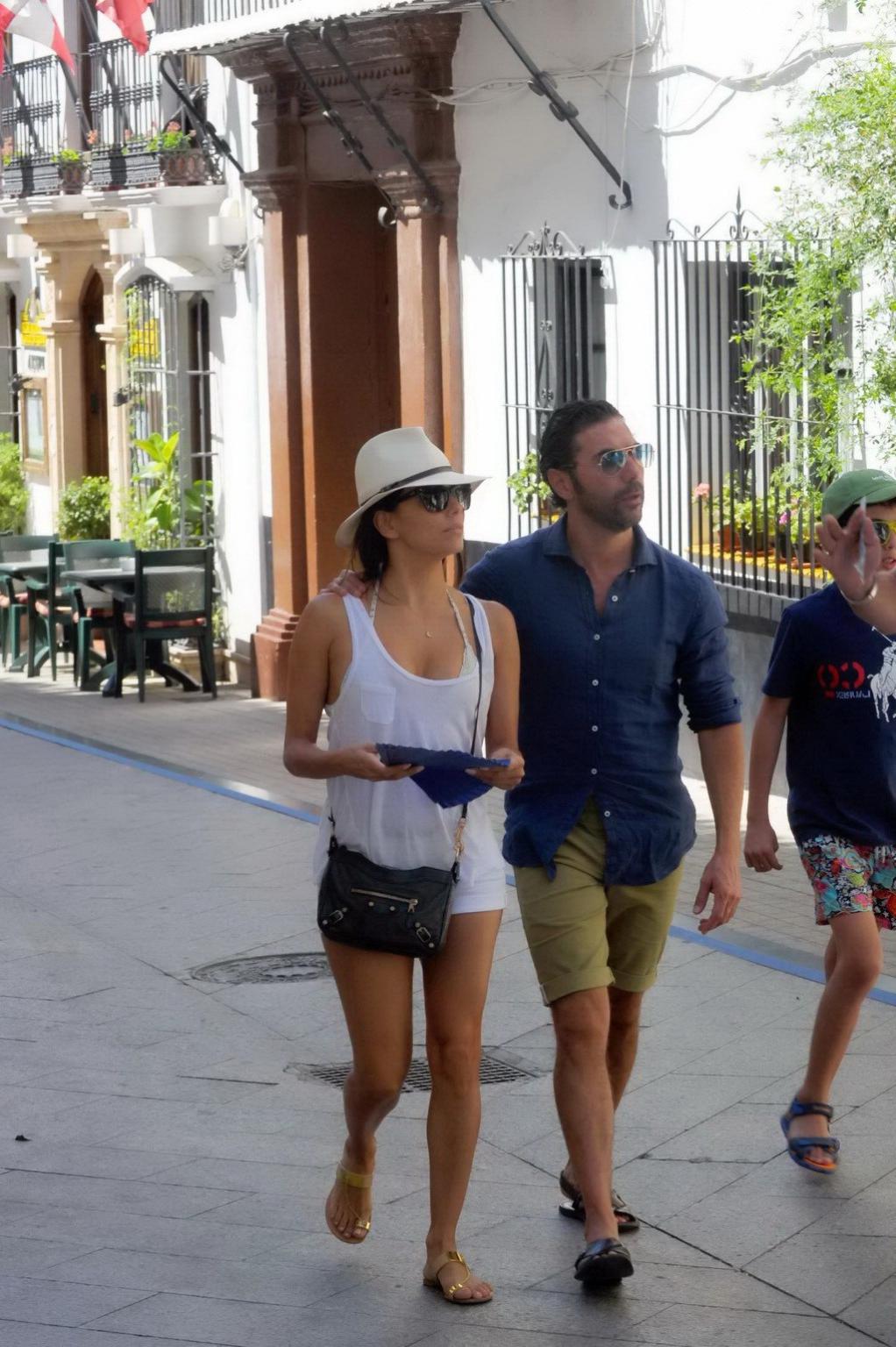 16P Eva Longoria seethru to bra and leggy while shopping in Marbella