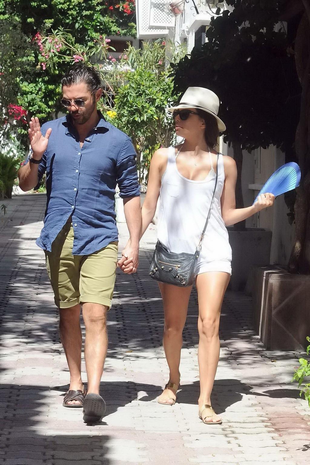 16P Eva Longoria seethru to bra and leggy while shopping in Marbella