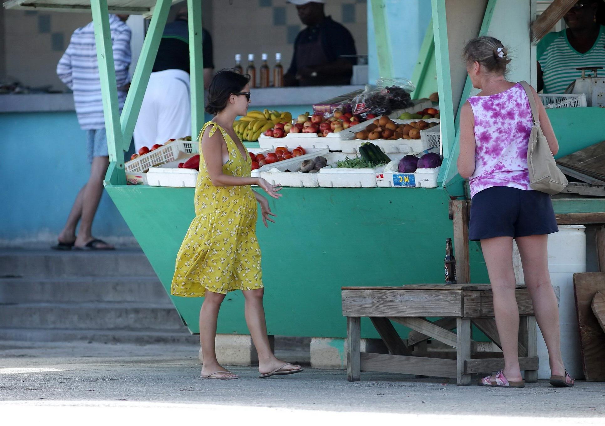 16P Rachel Bilson busty and pregnant out in Barbados