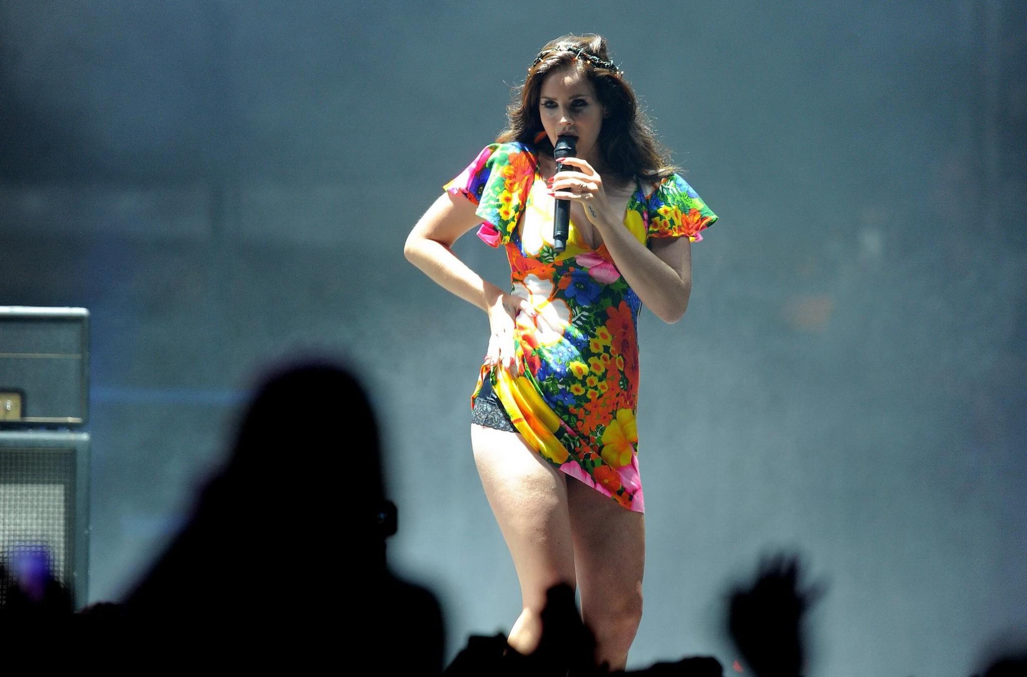 16P Lana Del Rey bra peek  upskirt while performing in summer mini dress at the 2014