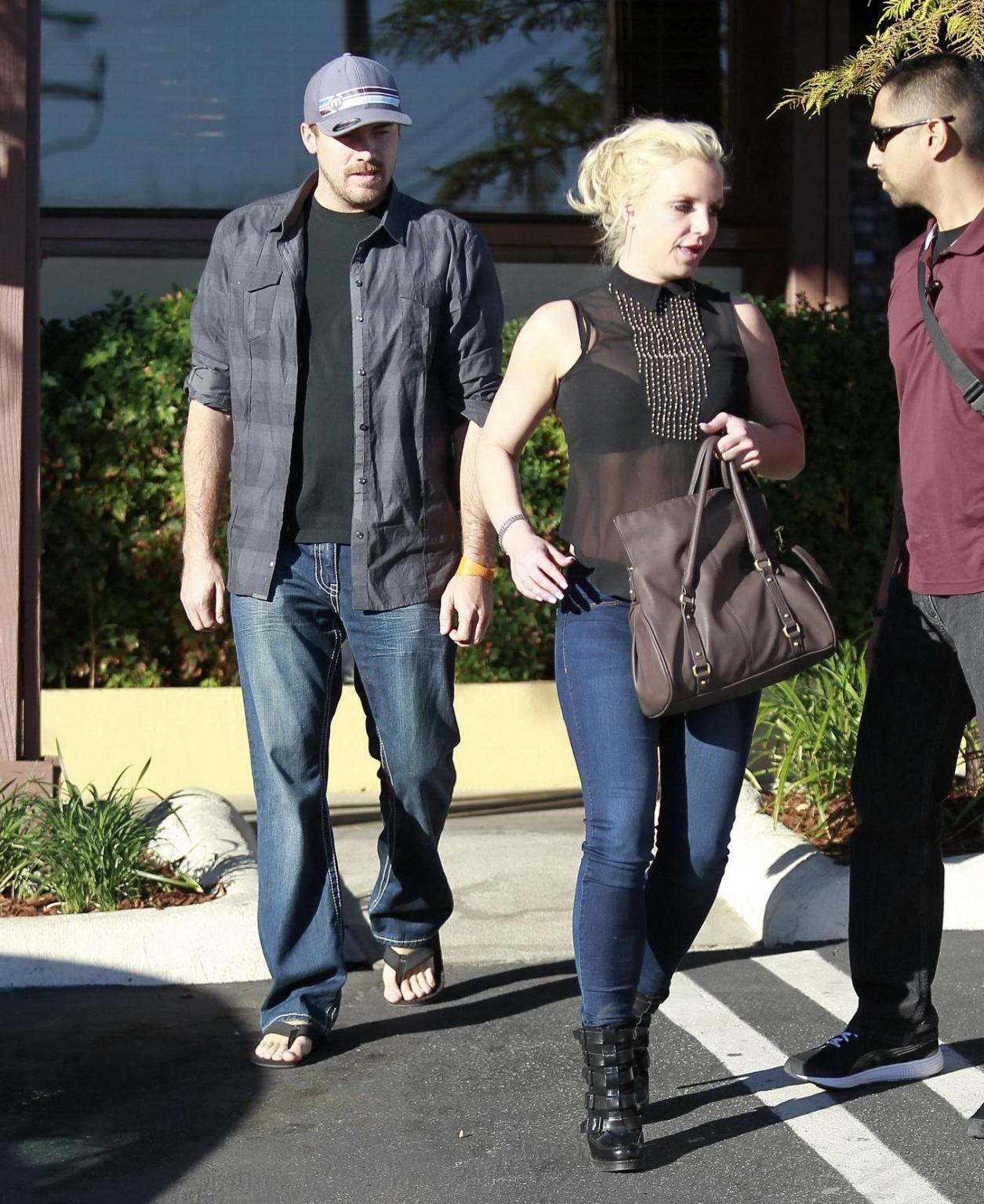 16P Britney Spears wearing tight jeans and see through to bra out in Calabasas