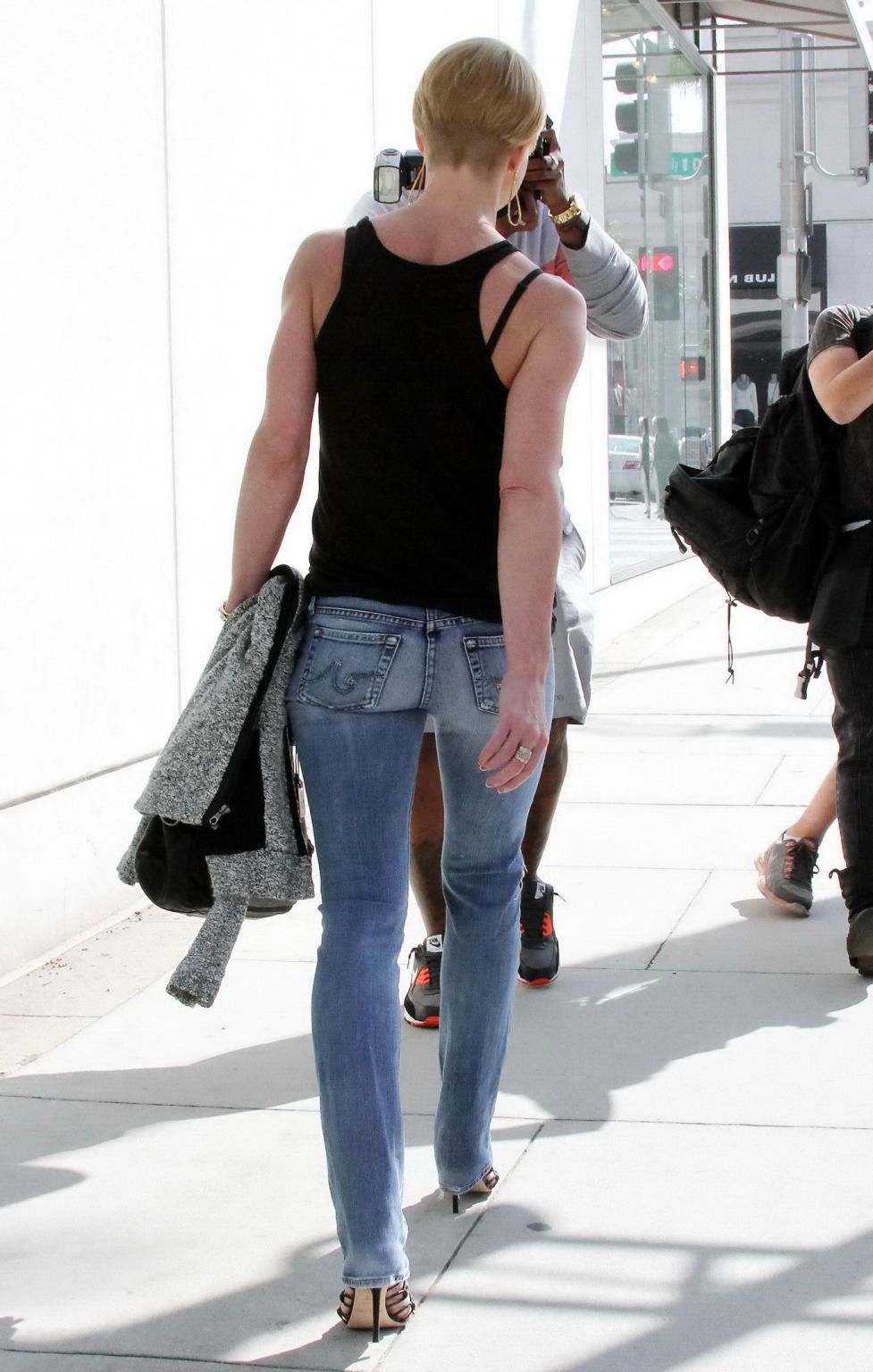 16P Jaime Pressly see through to bra out in Los Angeles