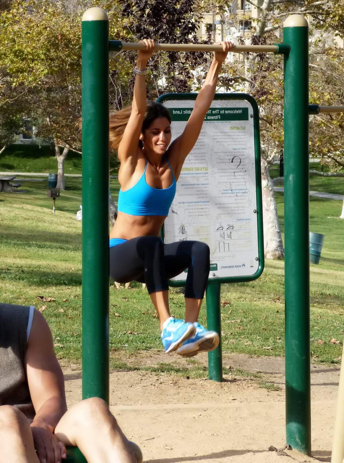 16P Leilani Dowding in sports bra  tights working out at the Pan Pacific Park in Wes