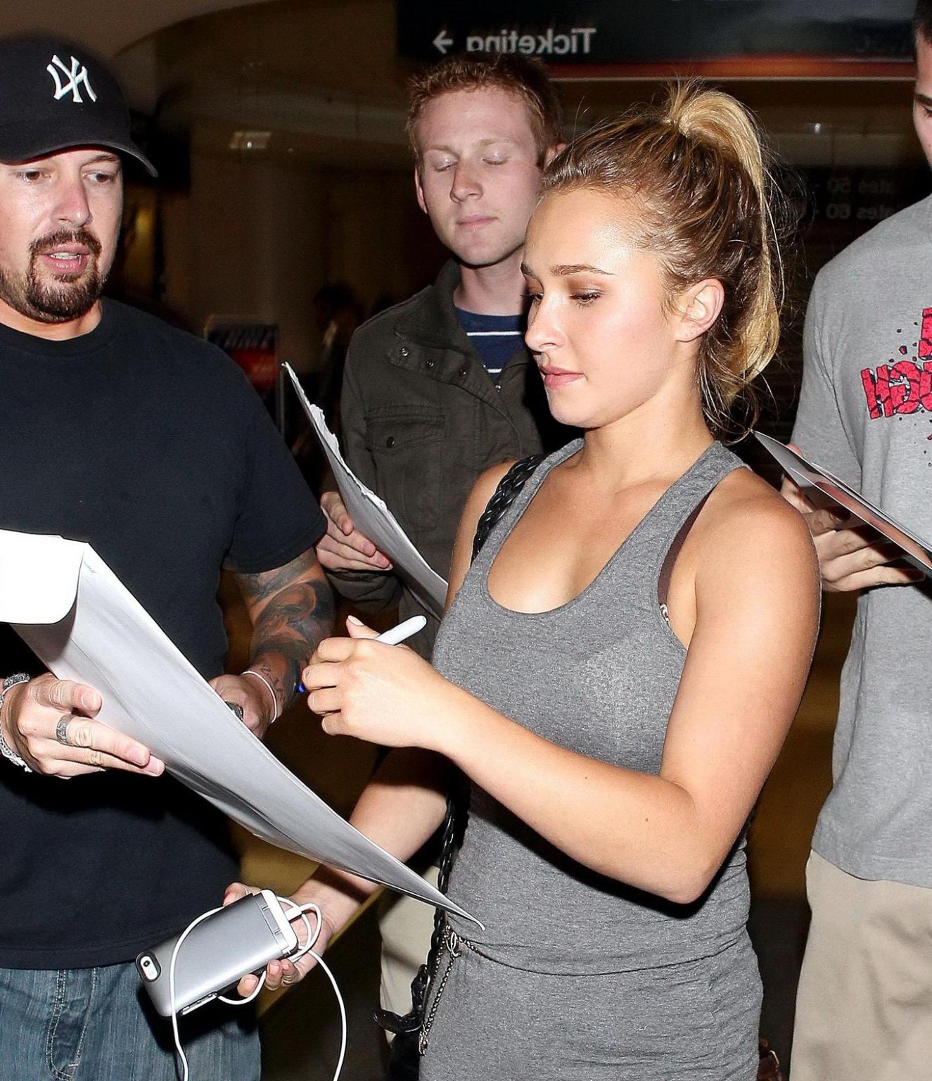 16P Hayden Panettiere see through to bra wearing a tight top at LAX Airport