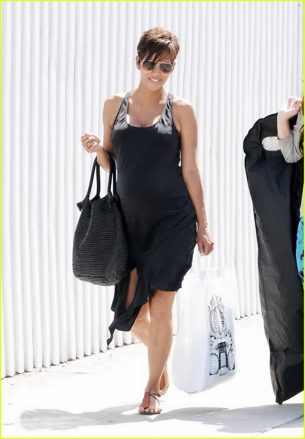 16P Halle Berry pregnant  busty out for shopping in Los Angeles