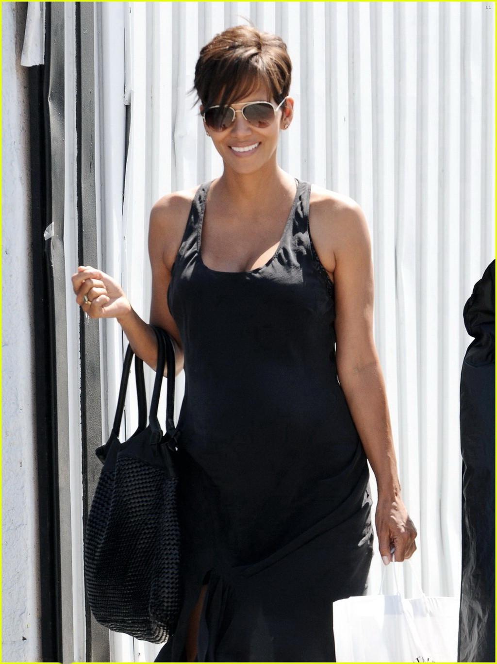 16P Halle Berry pregnant  busty out for shopping in Los Angeles