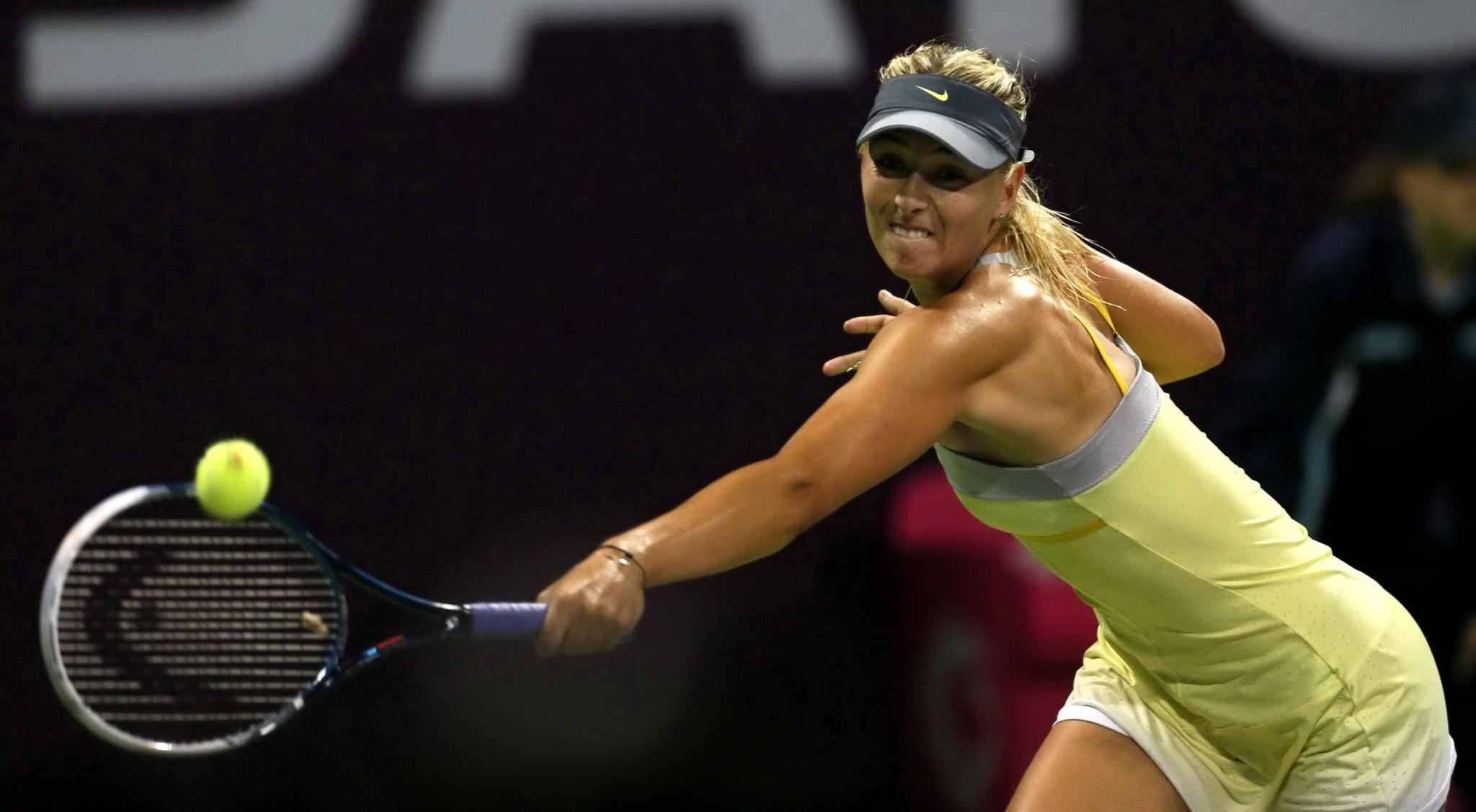 10P Maria Sharapova upskirt at WTA Qatar Open tennis tournament in Doha