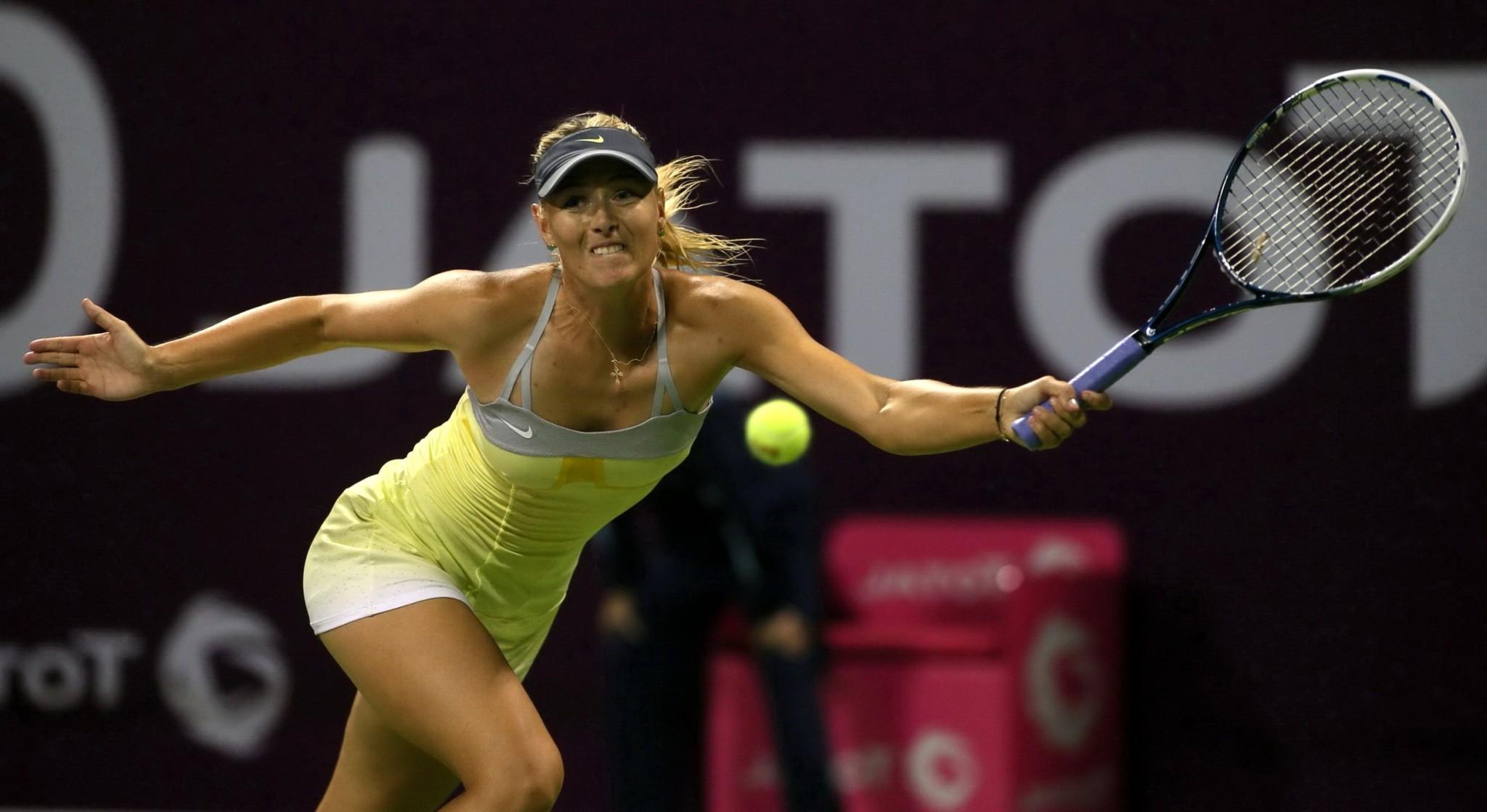 10P Maria Sharapova upskirt at WTA Qatar Open tennis tournament in Doha