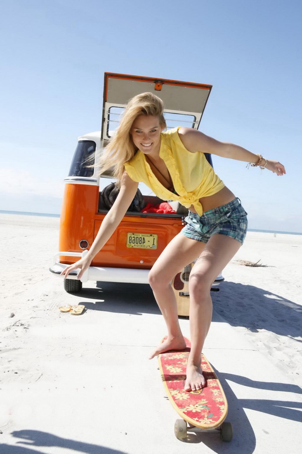 10P Bar Refaeli topless but hiding at Fox and Maxime magazine photoshoots