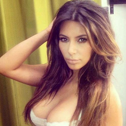 10P Kim Kardashian exposing sexy body and huge boobs in bra
