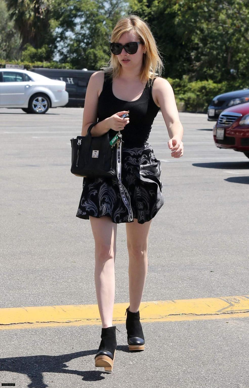 10P Emma Roberts leggy  see through to bra while out for breakfast at Oaks Gourmet i
