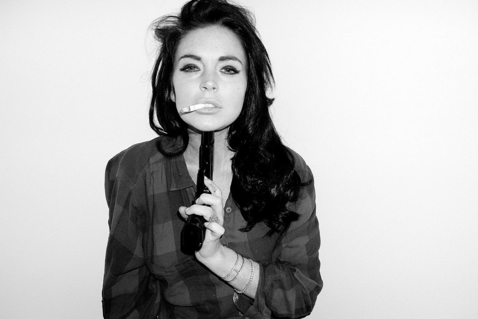 10P Lindsay Lohan showing boobs in see through bra for Terry Richardson photoshoot