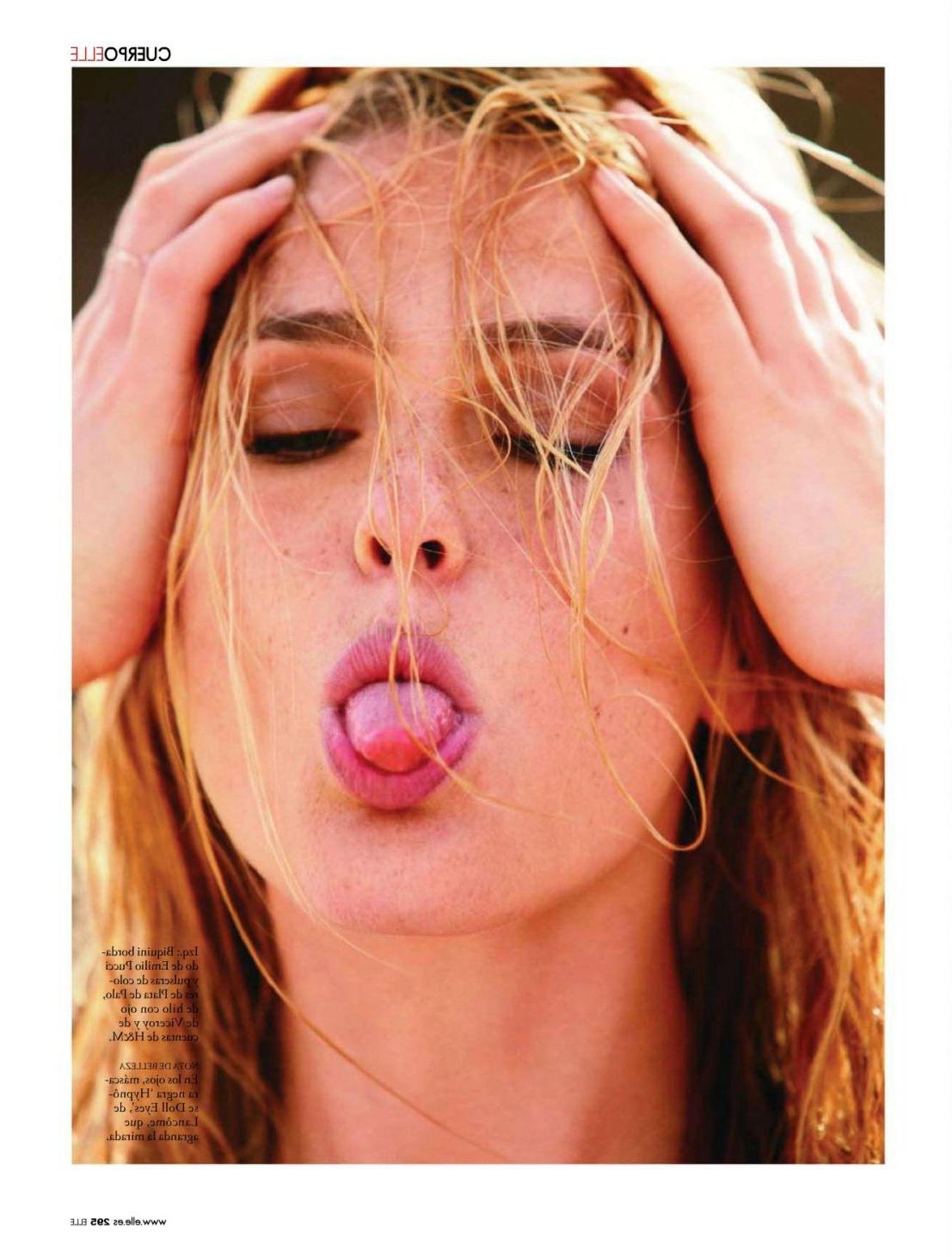 10P Bar Refaeli showing ass but hiding boobs in May 2012 issue of Elle Spain