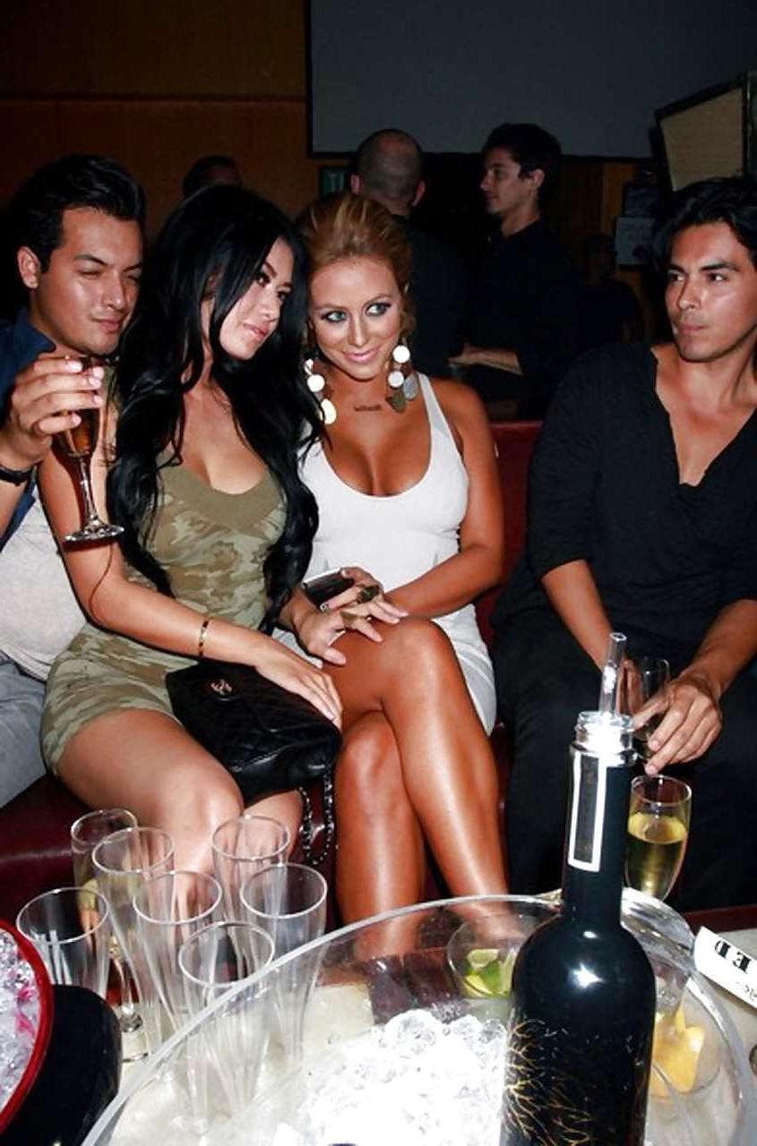 16P Aubrey O'Day selfshoting in red bra and very leggy in white mini skirt