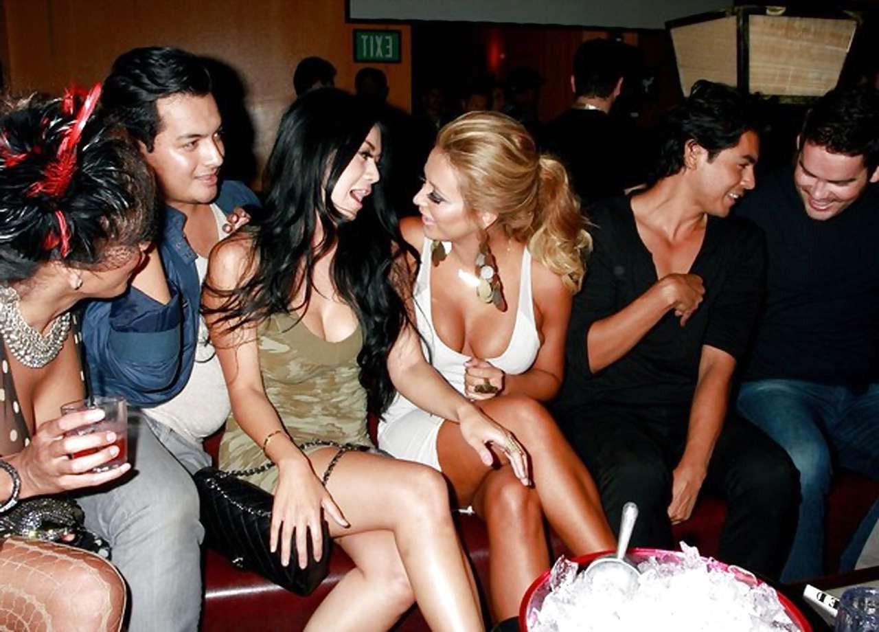 16P Aubrey O'Day selfshoting in red bra and very leggy in white mini skirt