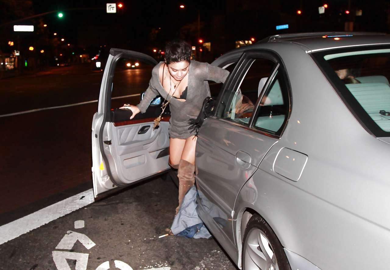 16P Vanessa Hudgens showing her black bra and sexy in fuck me boots paparazzi pictur