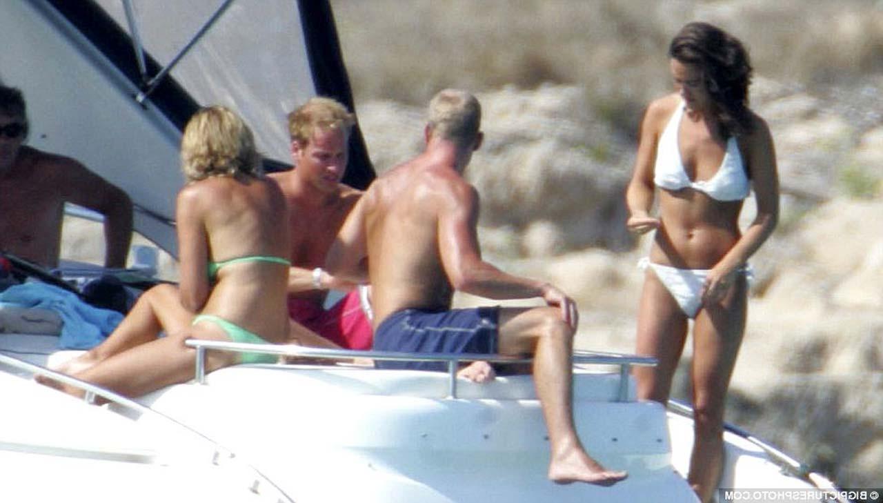 16P Pippa Middleton dancing without bra and enjoying in topless on yacht