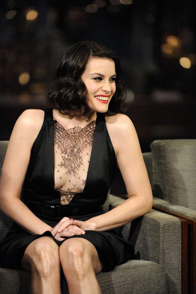15P Liv Tyler sexy while bathing nude in a bath