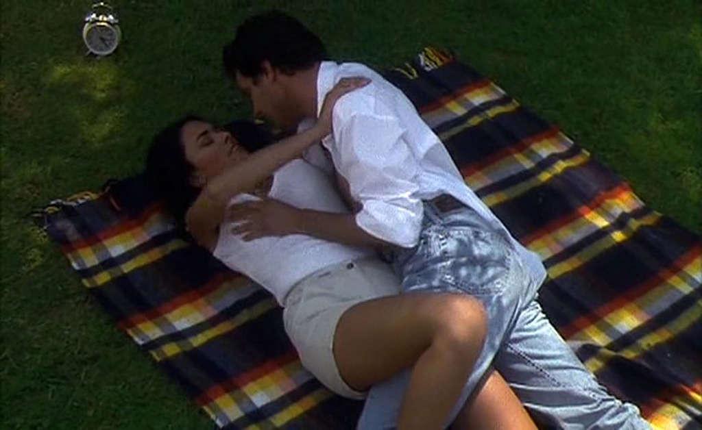 16P Maria Grazia Cucinotta in bra and thong and cleavy in movie