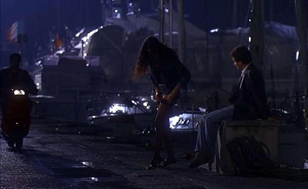 16P Maria Grazia Cucinotta in bra and thong and cleavy in movie