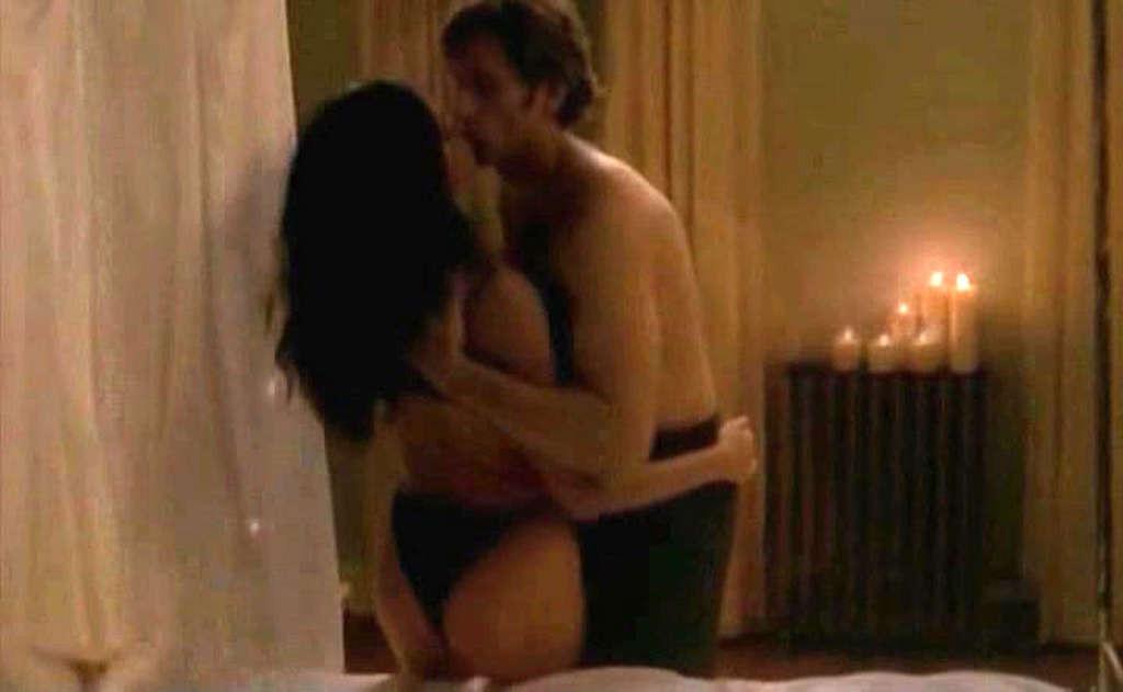 16P Maria Grazia Cucinotta in bra and thong and cleavy in movie