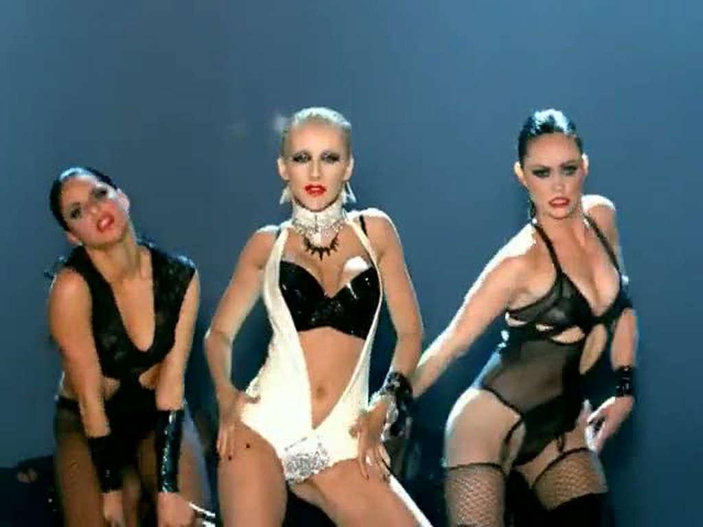 16P Christina Aguilera looking very sexy in bra and panties