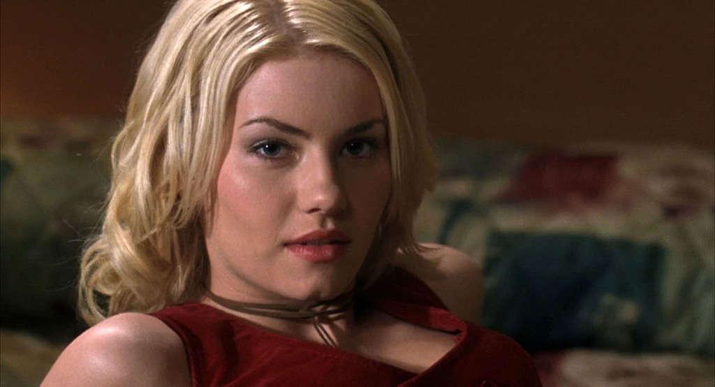 10P Elisha Cuthbert exposing ass in thong and body in bra