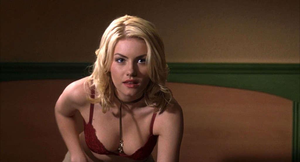 10P Elisha Cuthbert exposing ass in thong and body in bra