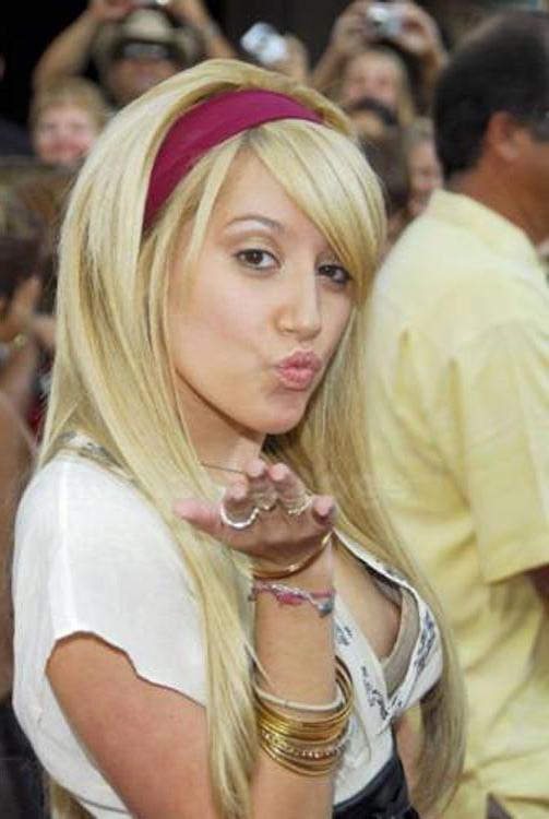 15P Ashley Tisdale sexy ass in soaking wet bikini