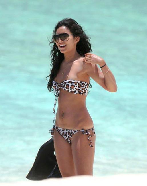 16P Vanessa Hudgens caught tanning in bikini
