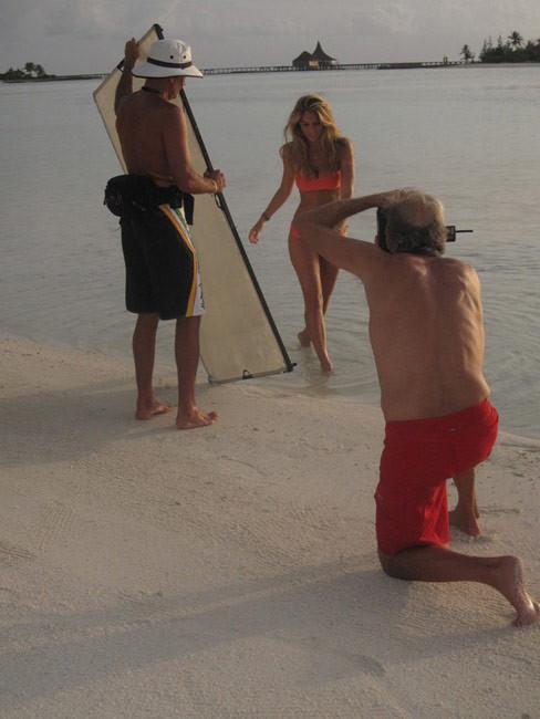 16P Bar Refaeli showing her smoking hot body