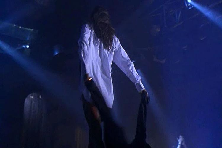 10P Demi Moore performing streaptese and exposing her nice body in bra and panties