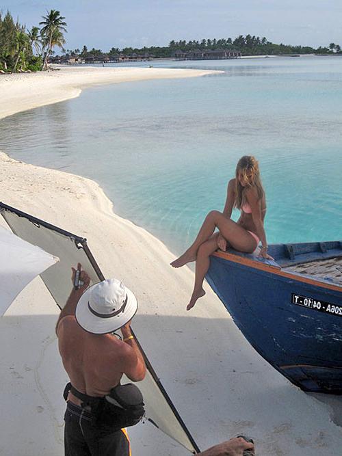 10P Bar Rafaeli exposing her nice big tits in private pictures from SI photoshoot