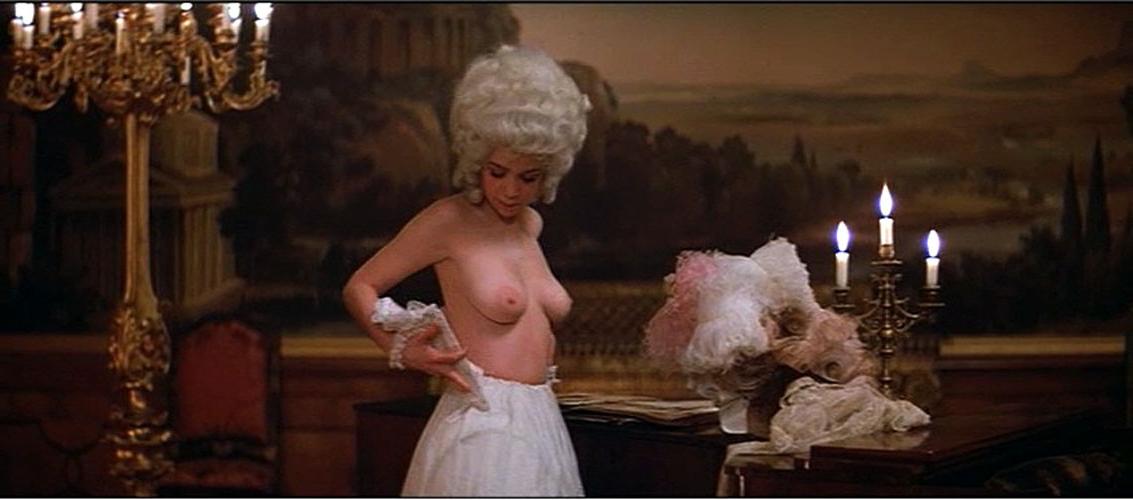 16P Elizabeth Berridge showing her nice big tits and stripping
