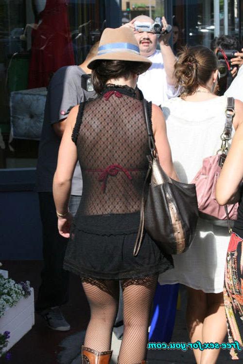 16P Britney Spears upskirt and red bra see thru dress paparazzi pics