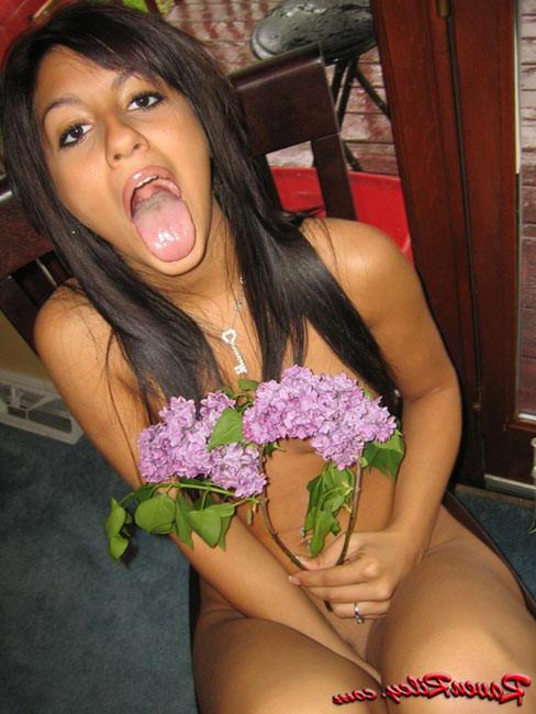 15P Naked in the dining room