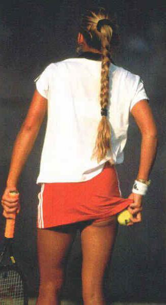15P The very sexy tennis star anna kournikova nude