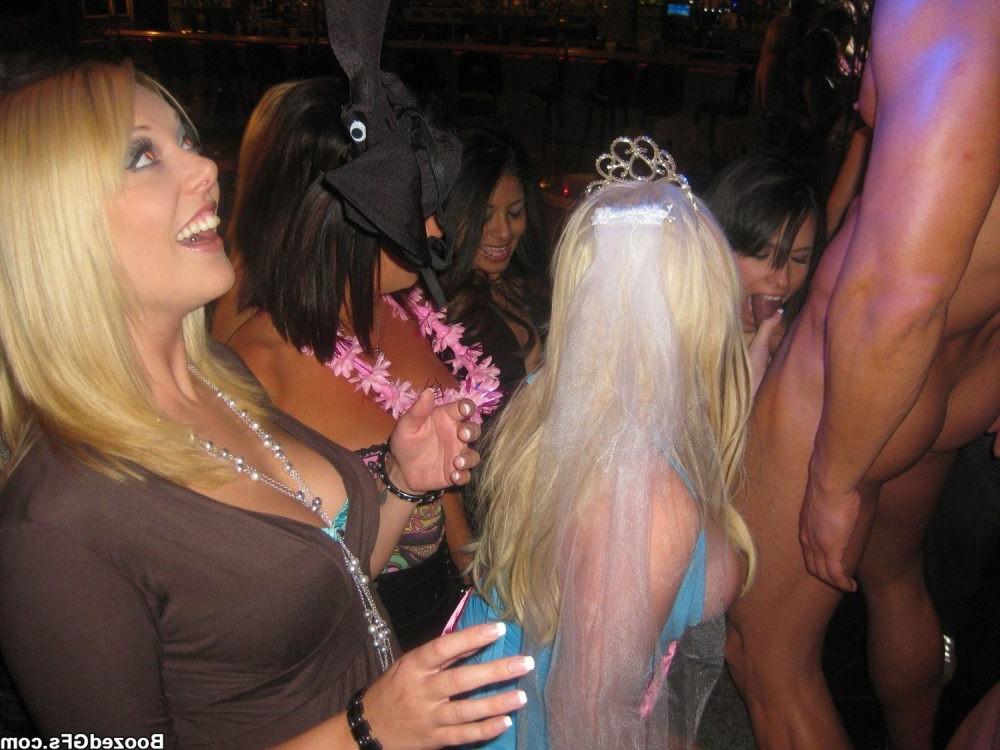 15P Drunk girlfreinds at a bachorlette party