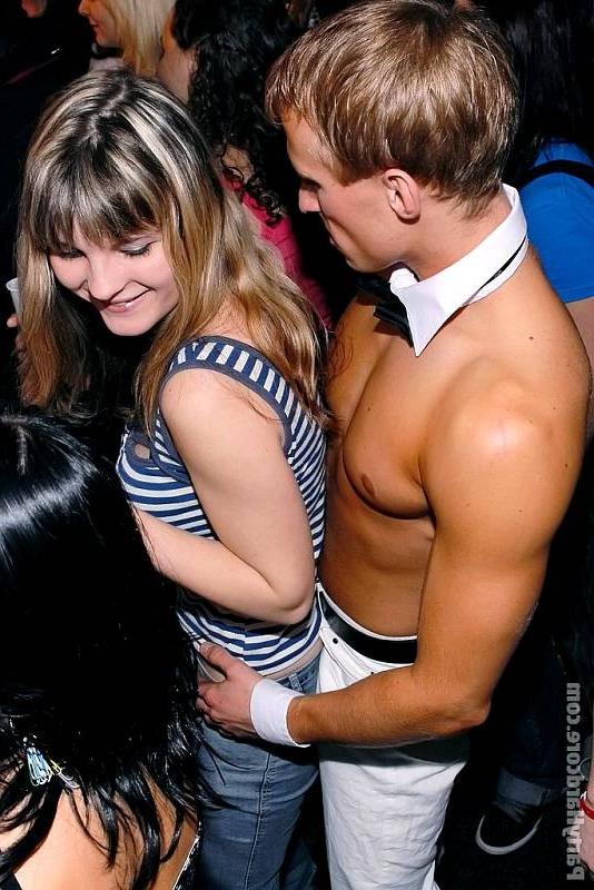 20P Teens beg strippers to plow cunts