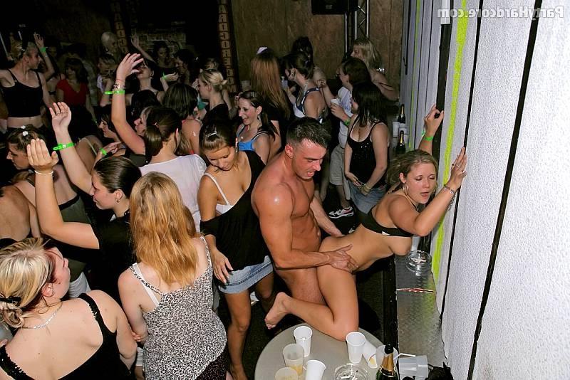 18P Teens snatches need a good poking