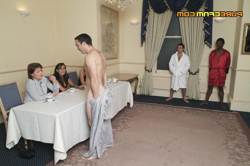 17P Female jury checks mens sex factor