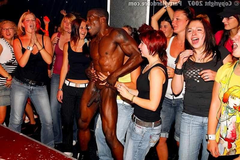 20P Teenagers adore a black officers huge monster rod