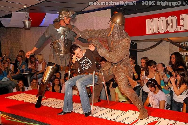 20P Two knights fighting to get into cute teens panties on stage