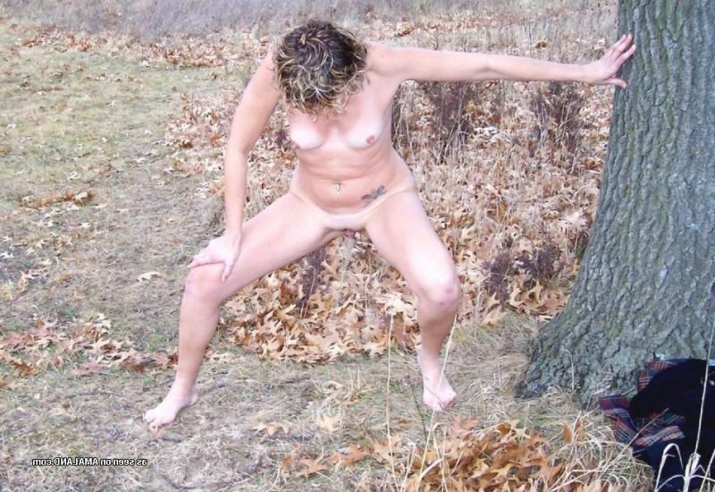 15P Blonde exhibitionist wife showing off her cunt outdoors