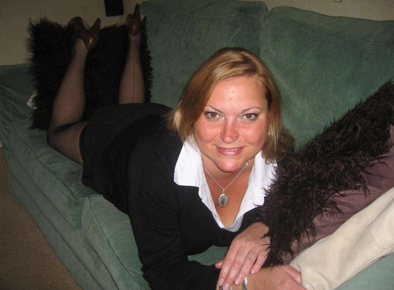 18P Mature chick fun with sex