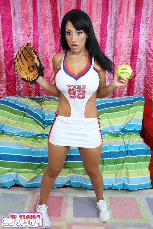 16P Brunette baseball cheerleader gets an extreme facial