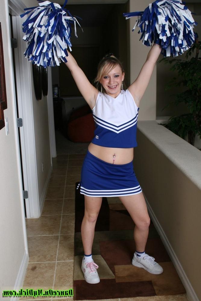 18P Cheerleader Tanya spreads her legs and shows her pussy